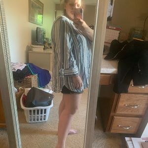 NWT cozy linen like shirt. Cool for summer